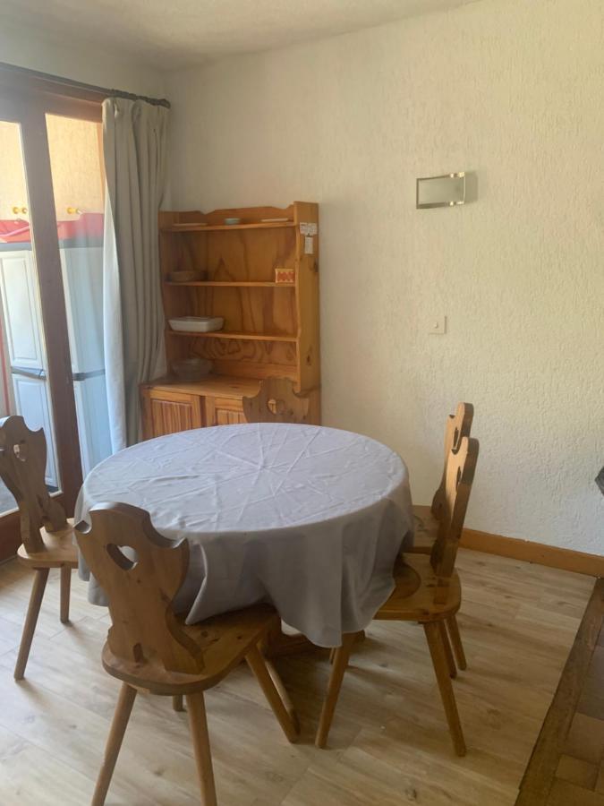 Appartement Avec Acces Piscine- Station- 4 Personnes Saint-Jean-dʼAulps Exteriér fotografie